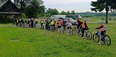 Aktywny Dzień Dziecka w Biszczy. Rajd i zabawa nad zalewem