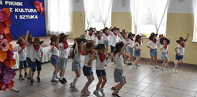 „Z kulturą i sztuką”. Wyjątkowy Piknik Rodzinny w Smólsku