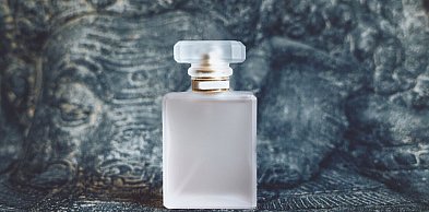 Jak powstają zamienniki perfum? Wyjaśniamy