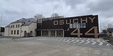 Kultura i historia w Muzeum Osuchy '44. Uroczystości patriotyczne
