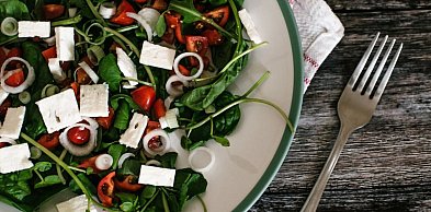 Catering dietetyczny: jak działa, ile kosztuje i komu się opłaca