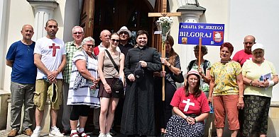 Pielgrzymi z Biłgoraja wyruszyli pieszo do sanktuarium w Krasnobrodzie FOTO