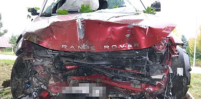 Pijana 40-latka rozbiła terenowe auto-56793