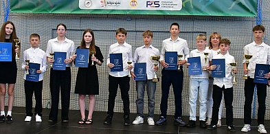Pow. Biłgorajski. Wielka gala sportu szkolnego. Nagrodzono młodych mistrzów