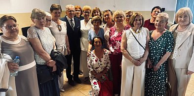 Wzruszający zjazd po 50 latach. Absolwentki znów w szkole