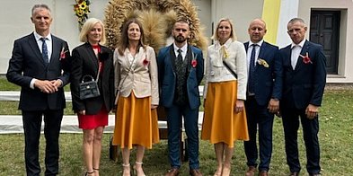 Delegacja z Potoka Górnego na Dożynkach Diecezjalnych w Krasnobrodzie-56245