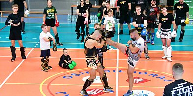 Mistrz Świata w Biłgoraju! Bartosz Botwina poprowadził seminarium MMA dla...-57183
