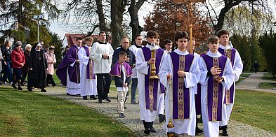 Dzień Zaduszny w biłgorajskim sanktuarium (FOTO, VIDEO)-57749