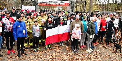 Pobiegną i pojadą dla Niepodległej. Przy okazji chcą pomóc-57890