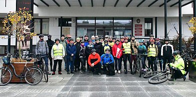 Patriotyzm na dwóch kółkach. 107 km na 107 lat niepodległości Polski-58037