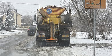 Powiat biłgorajski. Drogowcy łagodzą skutki...-58376