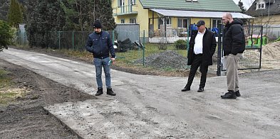 Fundusz Sołecki działa. Poprawa przejezdności dróg w...-58938