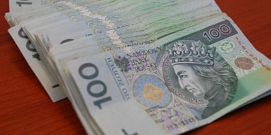 Myśląc, że pomaga siostrze straciła tysiąc złotych-60106