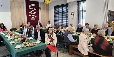 Dzień Kobiet w Dylach. Kwiaty, życzenia i...