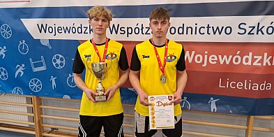 Tenisowy majstersztyk w wykonaniu ZSZiO. Mamy wicemistrzostwo województwa