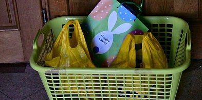 Solidarność przy wielkanocnym koszyczku. Wsparcie dla potrzebujących