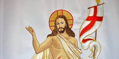 Kiedy prawda wychodzi z grobu