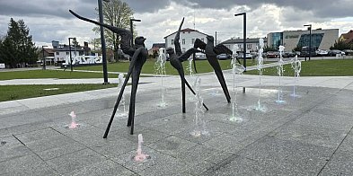 Jaskółki „przyleciały” do Księżpola! Nowa fontanna już