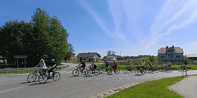 Rodzinny rajd na 100-lecie OSP Lipiny Dolne. Frekwencja dopisała!