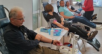 Terenowa zbiórka w Łukowej: Klub HDK im. ks. Sobiłło z sukcesem krew oddało 47...-56988