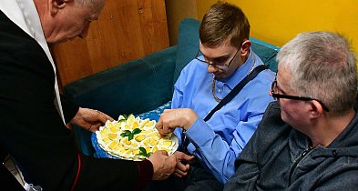 Wielkanocna radość w WTZ Biszcza. Lekcja pokory i serca od osób niepełnosprawnych