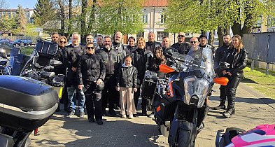 Ryk silników i modlitwa: Biłgorajscy motocykliści ruszyli na Jasną Górę