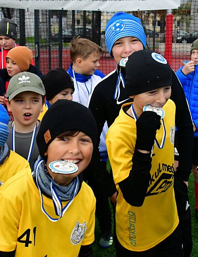Ministranci uczcili Jana Pawła II sportową rywalizowali na boiskach PCS-57180
