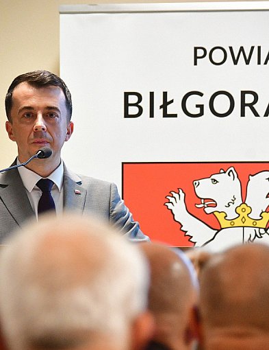 Starosta biłgorajski zostaje na stanowisku. Rada Powiatu zdecydowała (FOTO, VIDEO)-58695