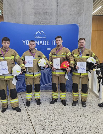 Historyczny wyczyn OSP Chmielek! Wyżej niż Everest w pełnym rynsztunku