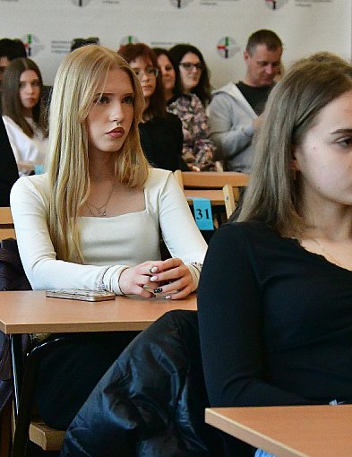 Ortograficzny „orzech” do zgryzienia. 25 lat tradycji dyktanda w RCEZ (FOTO)