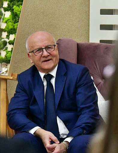 Koniec pewnej epoki. Marian Łosiewicz odchodzi na emeryturę po 36 latach w Wiosce