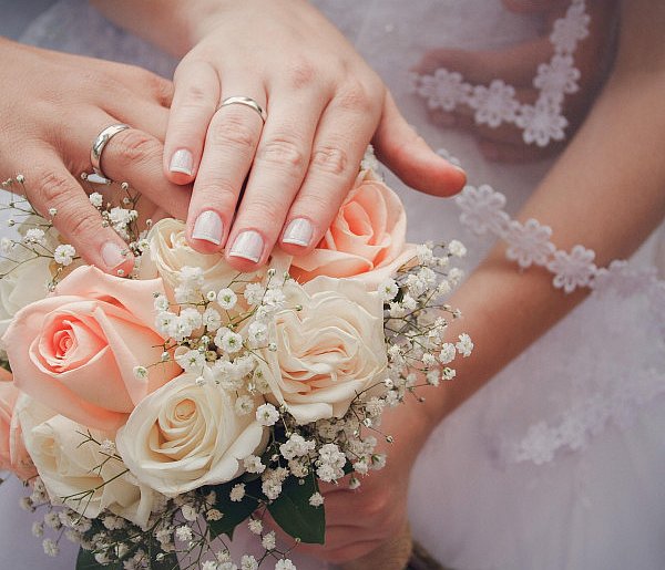 40 tys. zł za ślub i dziecko. PiS chce zachęcać do małżeństw i rodzicielstwa-58508