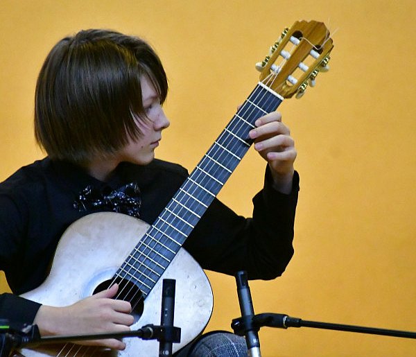 Gitary w świątecznym blasku: Nastrojowy koncert w PSM w Biłgoraju (FOTO)-59337