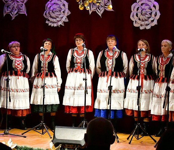 Złota Gwiazda Betlejemska zaświeciła w Obszy. Relacja z IV Konkursu Kolęd (FOTO)-60097