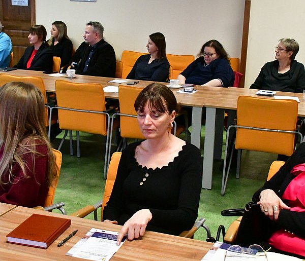 Konsultacje dla NGO w Starostwie Powiatowym (FOTO)