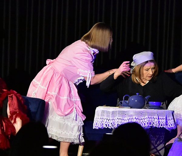 Teatr, kwiaty i wielkie serca. Gminny Dzień Kobiet w Tereszpolu (FOTO)