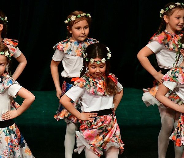Scena BCK rozkwitła talentem! Wiosenny popis taneczny wychowanków MDK (FOTO)