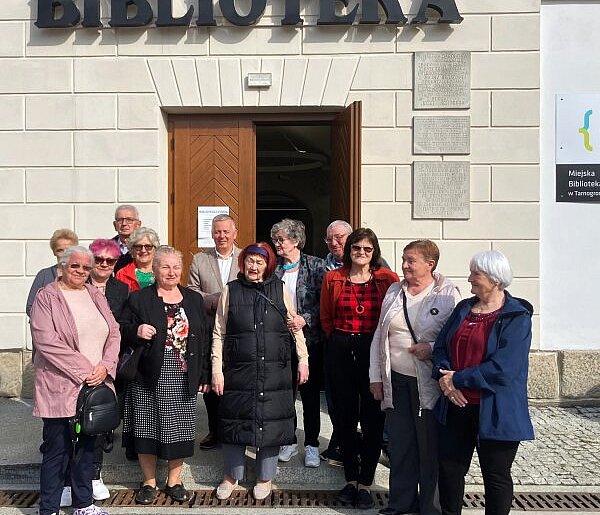 Poetyckie popołudnie seniorów z Januszem Skubiszem w Tarnogrodzie