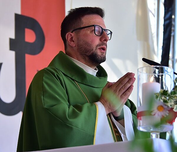 Kazanie ks. Pawła Bartoszewskiego, wnuka dowódcy spod Osuch (AUDIO)