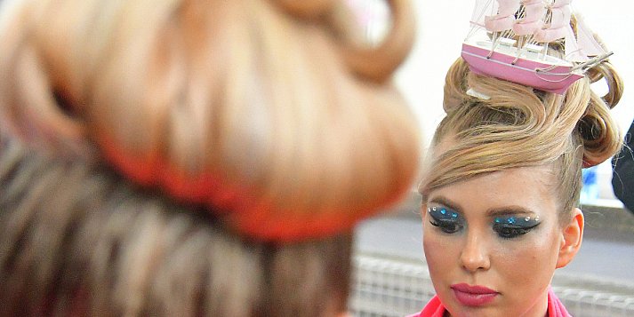 ZSZiO w Biłgoraju. Ogólnopolski konkurs dla fryzjerów (FOTO, VIDEO)