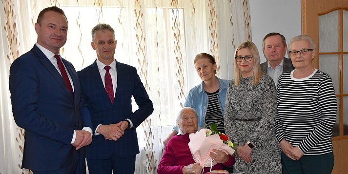 Pani Janina Ćwikła z gminy Potok Górny świętuje 100. urodziny!