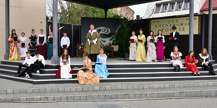 Tarnogród. Narodowe Czytanie Kochanowskiego FOTO-56008