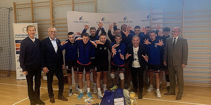 Sportowy sukces biłgorajskich Leśników: Brązowy Medal-57270