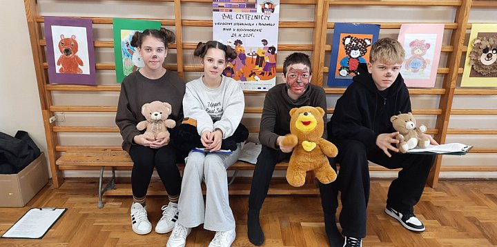 Aleksandrów. Urodziny Literackiego i Pluszowego Misia-58548