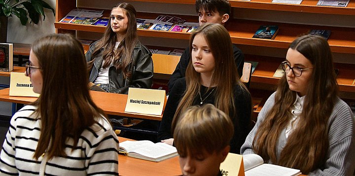 Powiatowy Konkurs Pięknego Czytania (FOTO, WYNIKI)-58701