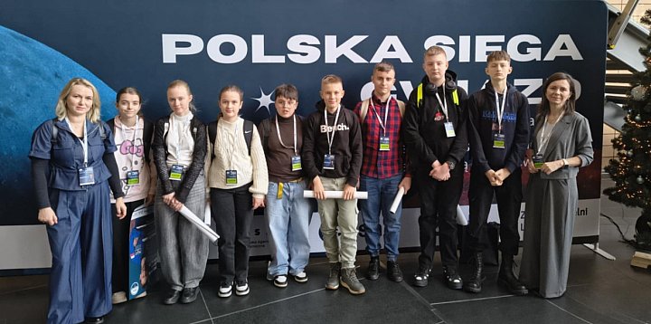 Od szkolnej ławki do Międzynarodowej Stacji Kosmicznej.-59421