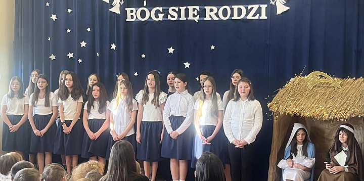 „Bóg się rodzi…” -  jasełka w Woli Radzięckiej-59487