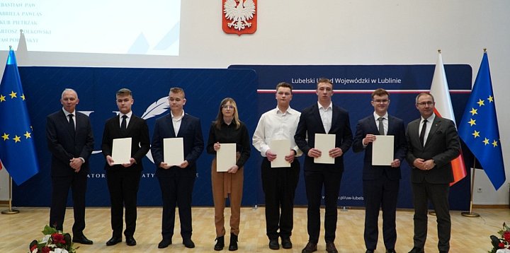 Stypendyści premiera z RCEZ-tu