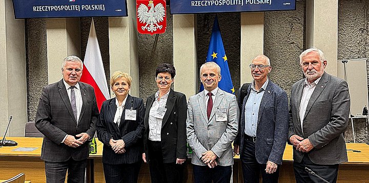 Biłgorajscy pedagodzy w Sejmie. Debata o...