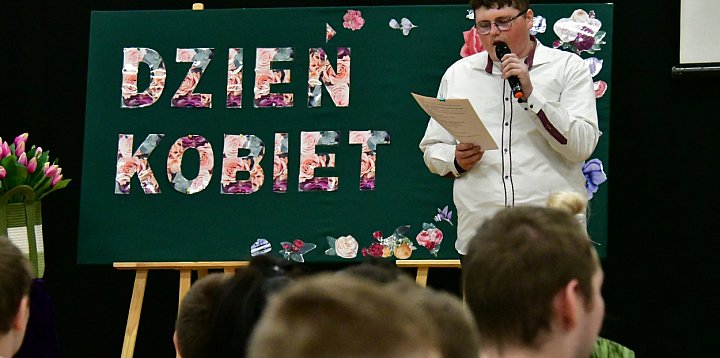 Obchody Dnia Kobiet w Zespole Szkół Specjalnych (FOTO)